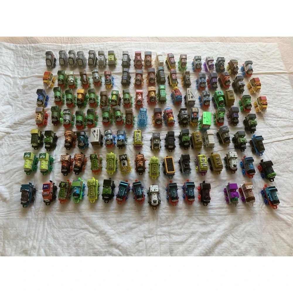 THOMAS Friends Minis Various Characters - Lot Of 117